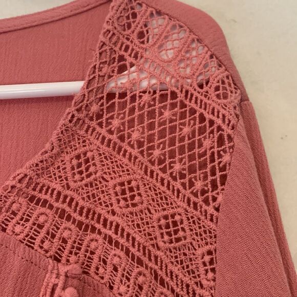 Lane Bryant mauve blouson blouse with crocheted shoulders Size 18/20 NWT - Picture 6 of 8